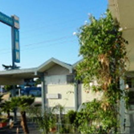 Antioch Executive Inn מראה חיצוני תמונה