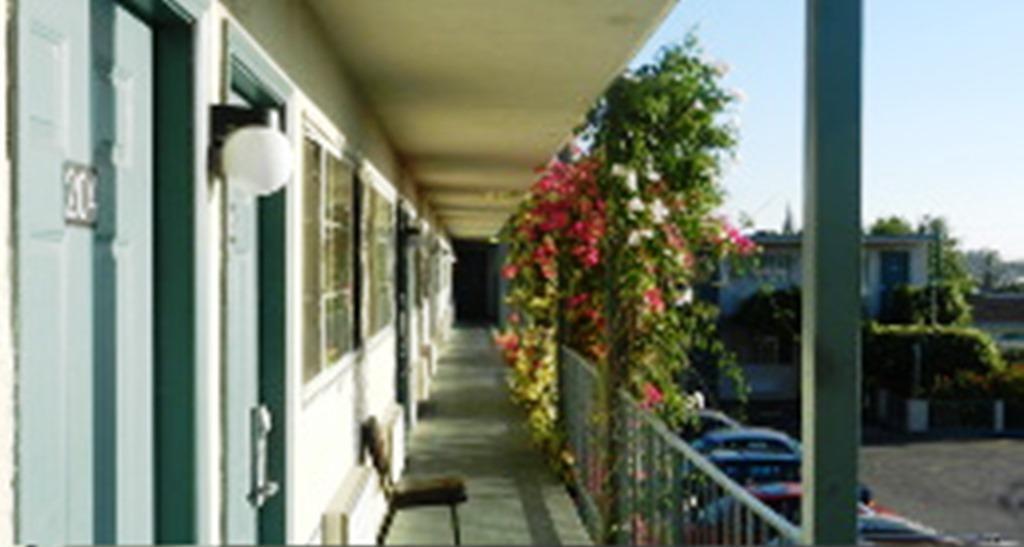 Antioch Executive Inn מראה חיצוני תמונה